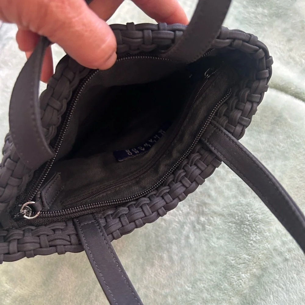 Hillard & Hanson Black Woven Tote - Picture 3 of 8